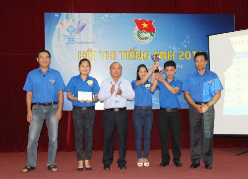 Annual English competition held by OSC VIETNAM’S Youth Union