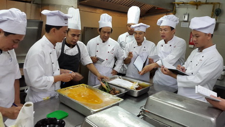 Chương trình tập huấn chế biến các món ăn cho các đầu bếp của OSC Việt Nam tại Malaysia