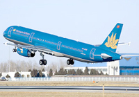 Vietnam Airlines launches direct flight to UK