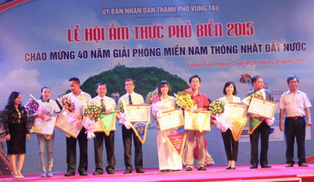 Bế mạc Lễ hội Ẩm thực phố biển Vũng Tàu 2015: OSC Việt Nam là đơn vị “dẫn đầu” với 14 giải thưởng