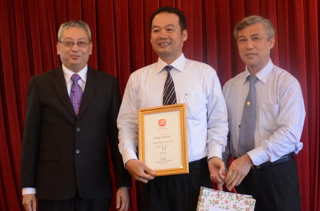 Công ty TNHH Darby Park Việt Nam: Trao kỷ niệm chương cho 42 cán bộ, công nhân viên
