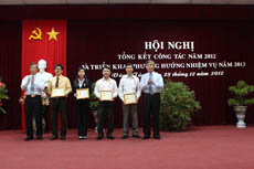 Đoàn OSC Việt Nam - Vinh dự được nhận kỷ niệm chương “Vì thế hệ trẻ” và Bằng khen của Trung ương Đoàn